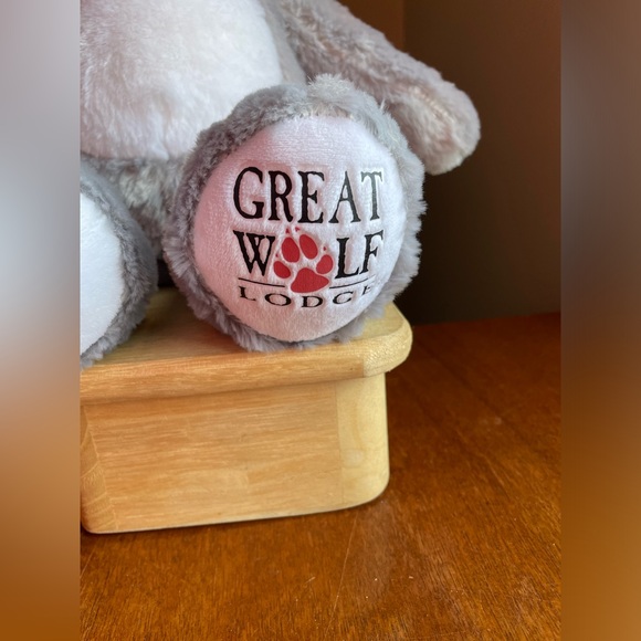 Build A Bear Wiley The Wolf Gray Plush Great Wolf Lodge BAB 16" w/ Outfit - Picture 3 of 11
